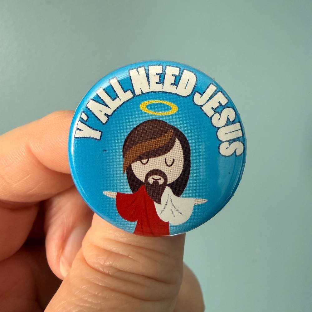 Fun button/pin